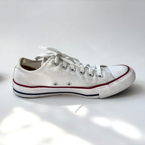 Converse Chuck Taylor All Star Classic Canvas Unisex Sneakers - sz 6 Women's - Picture 2 of 16